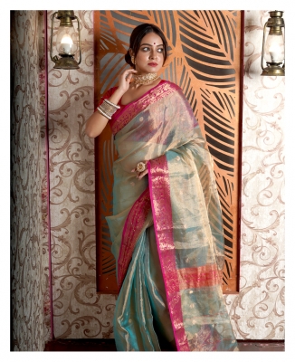 Soft resham silk saree with zari weaving work [Product Code: 33412] Main  account-@heers_fashion #resham #silk #fashion #threadwork… | Instagram